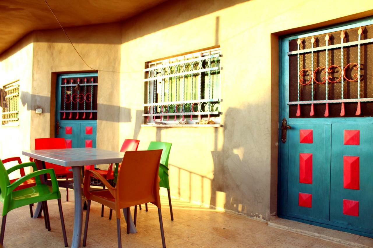 Bedouin Pink Ecohouse Bed and Breakfast Wadi Musa Exterior foto